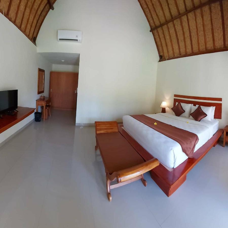 The Tinsi Hotel Toyapakeh Bagian luar foto